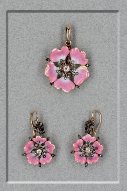 FRAZER & HAWS
PARURE comprenant un pendentif...