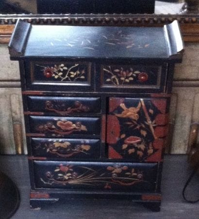 Meuble de maîtrise à décor japonisant en...