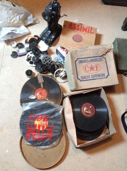 Lot sur le thème du cinéma comprenant bobines...