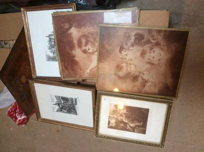 Lots de 5 pièces encadrées : trois gravures...