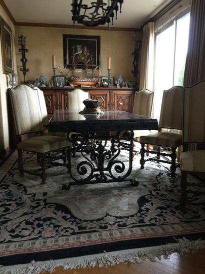 Série de six chaises de style Louis XIII