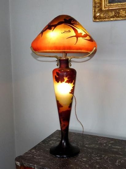 «Hirondelles»

Grande lampe en verre multicouche...