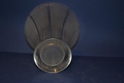 R. LALIQUE. Vase 