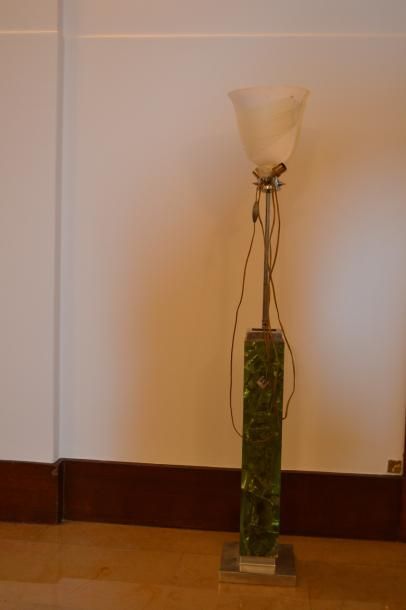 Pied de lampe en altuglas (accident à la...