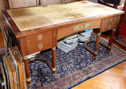 Tapis Boukara 163 x 130. On y joint un autre...
