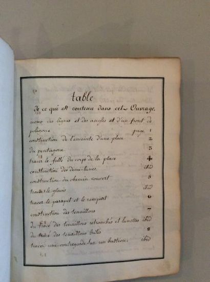 [ANONYME]

Traité des fortifications manuscrit...