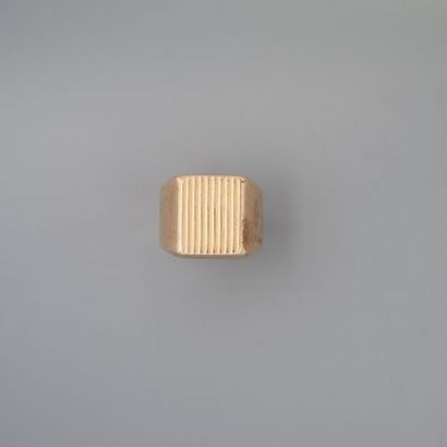 Bague chevalière en or 750 °/°°. Poids. 8,2...