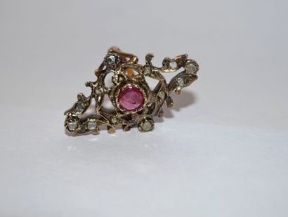 Bague feuillagée en or 585 °/°°et argent...