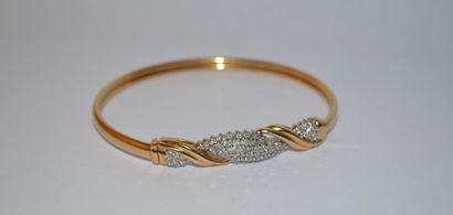 Bracelet jonc ouvrant en or 585 °/°° orné...