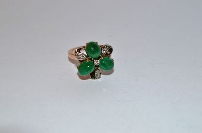 Bague fleur en or 375 °/°° et argent sertie...