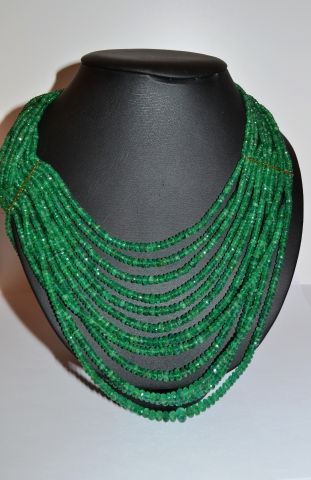 Collier draperie de douze rangs en chute...
