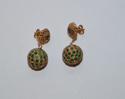 Paire de pendants d'oreilles en or 750 °/°°...