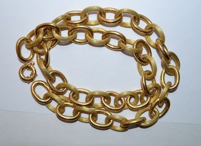Collier en or 750 °/°° à maillons lisses...