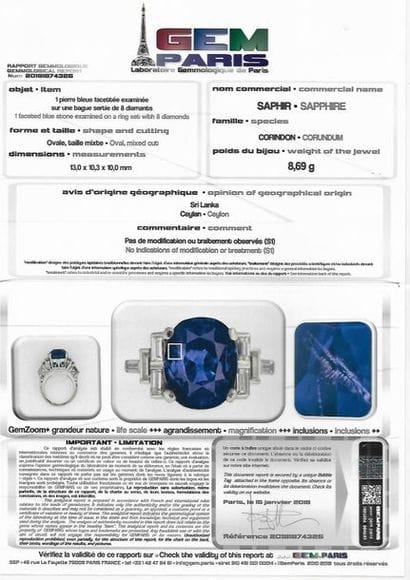 Bague en platine sertie d'un saphir de Ceylan...