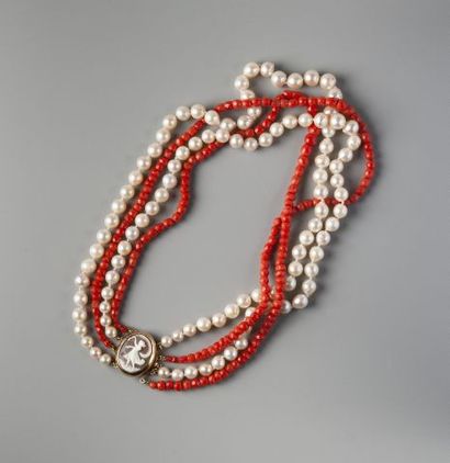 Collier draperie de deux rangs en chute de...