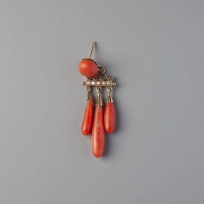 Pendant d'oreille en or 750 °/°° orné de...