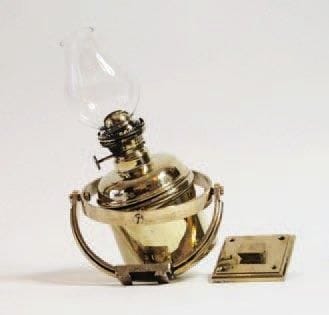 Lampe de carré à pétrole en bronze et laiton...
