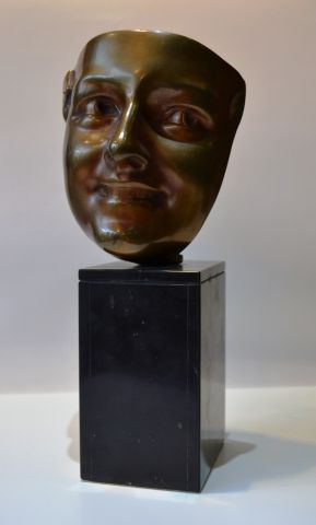 CARPEAUX d'après
Rieuse
Bronze.
H. 16 cm,...