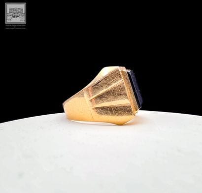 Bague chevalière
Or jaune 18K 750/°°°
Poinçon...