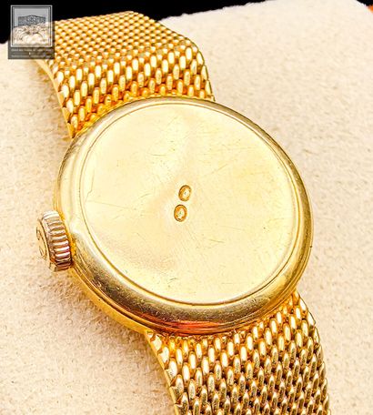 OMEGA, montre bracelet de dame rond
Or jaune...