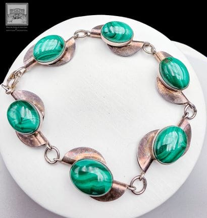 Lot de 3 bracelets en argent ornés de malachite,...