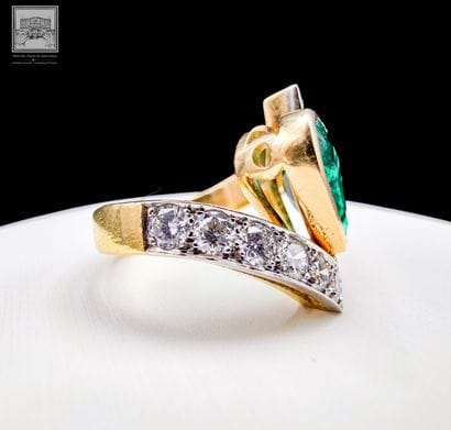 Cocktail ring in 18K yellow and white gold...