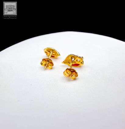 Demi parure 
or jaune 750/°°°
Collier pendentif...