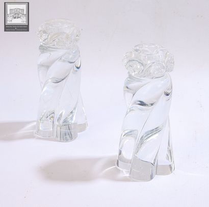 BACCARAT
Paire de falmbeaux en cristal.
Modèle...