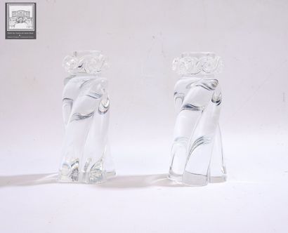 BACCARAT
Paire de falmbeaux en cristal.
Modèle...