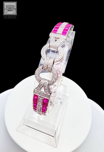 Art Deco-style hinged bracelet in 18K white...
