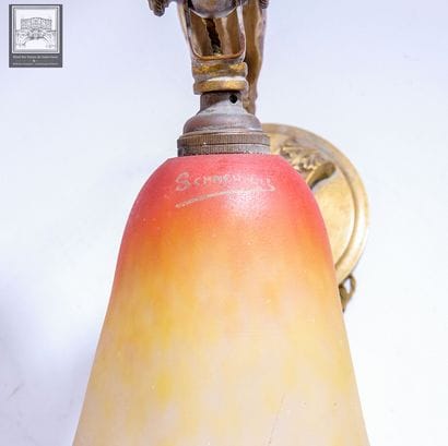 Lampe de table 
De style Art Nouveau 
Bronze...