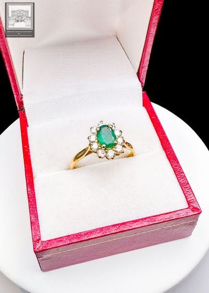 Marguerite Ring
18K yellow gold 750/°°°
Set...