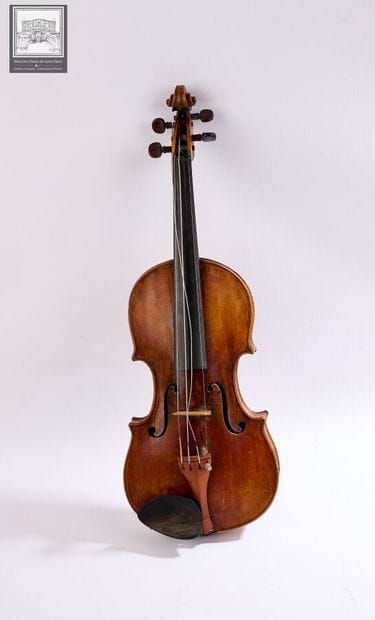 Violon d'étude en bois naturel
Porte une...