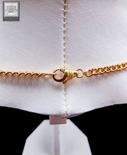Collier en or jaune 18K 750/°°°
Poinçon tête...