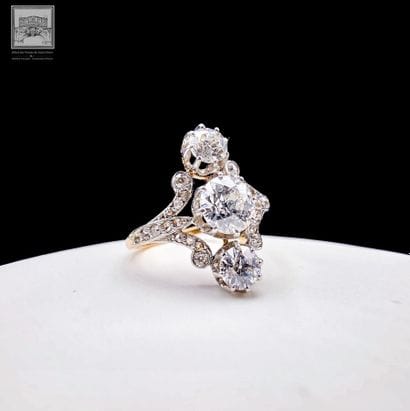 Bague type belle époque
Or jaune et gris...