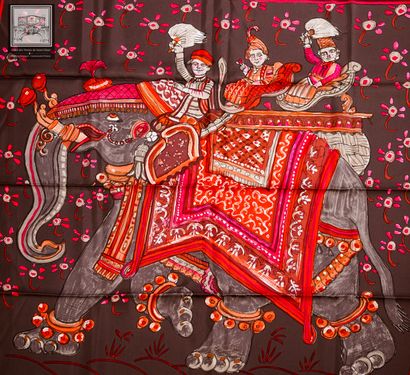 HERMÈS Paris 
Carré en twill de soie titré...