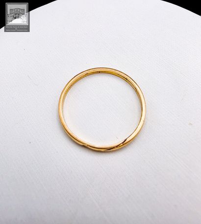 Anneau en or jaune 18K 750/°°°
Poids : 1.27...