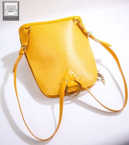 LOUIS VUITTON
Sac à dos modèle 