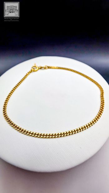 Bracelet en or jaune 18K 750/°°°
Poinçon...