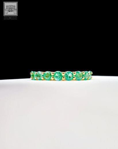 750°/ (18K) yellow gold half-eternity ring,...