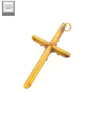 Pendentif Croix 
Or jaune 18K 750/°°° 
A...