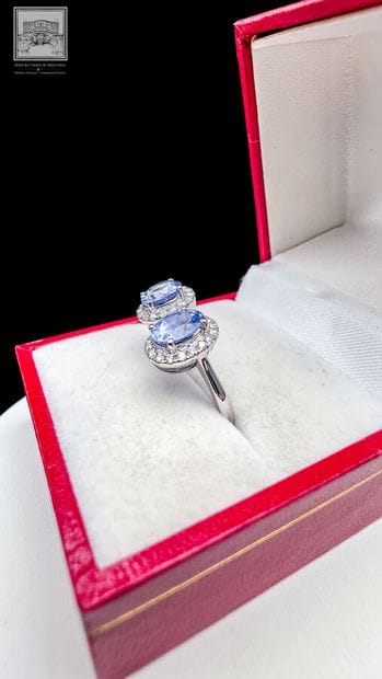 Toi et Moi ring in 750°/.(18K) white gold...