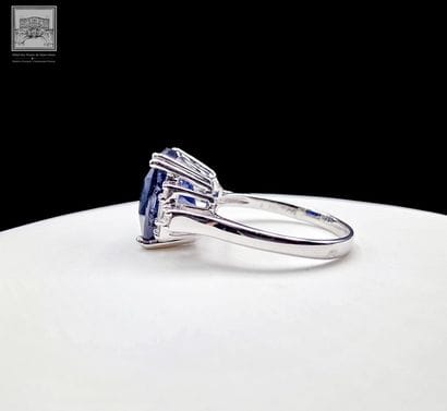 Art Deco-style ring in 750°/ (18K) white...
