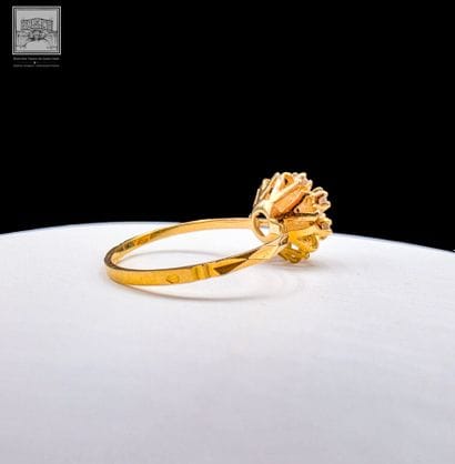 Bague en or jaune 18K 750°°°
Poinçon tête...