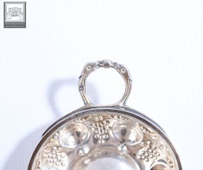 Tastevin à décor de pampres de vignes et...