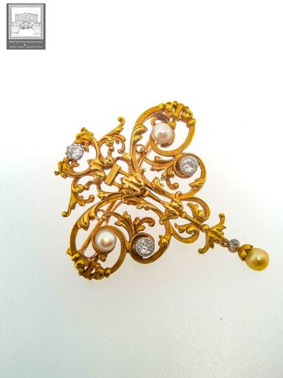 Brooch or pendant
18K yellow gold, 750/°°°...
