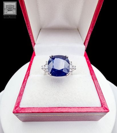 Art Deco-style ring in 750°/ (18K) white...