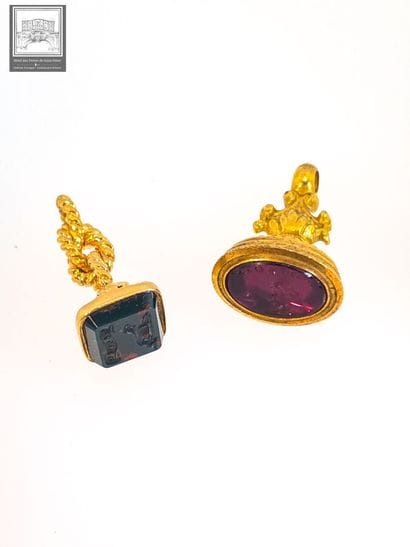 Cachet de pouce en or 18K 750/°°°
Poinçon...