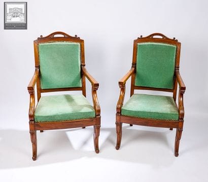 Paire de fauteuils en bois 
Estampillée Louis-Edouard...