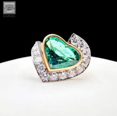 Cocktail ring in 18K yellow and white gold...